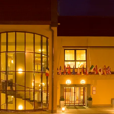 Primavera & Congress Centre Hotel