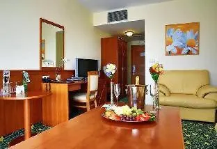 Hotel Primavera & Congress Centre 4*
