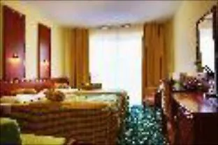 Hotel Primavera & Congress Centre 4*
