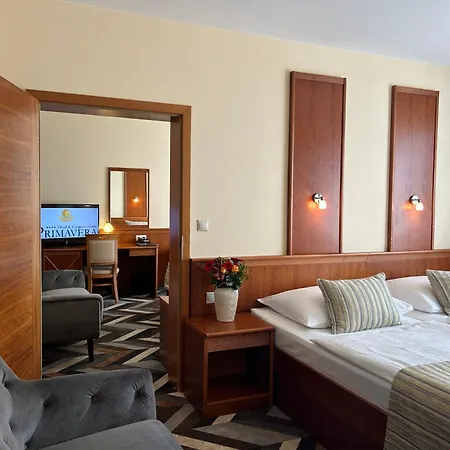 Primavera & Congress Centre Hotel 4*