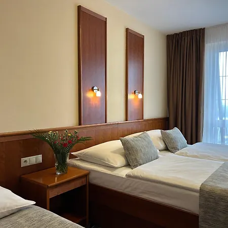 Primavera & Congress Centre Hotel