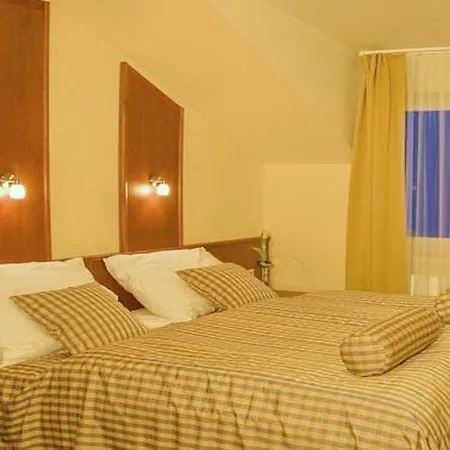 Hotel Primavera & Congress Centre 4*