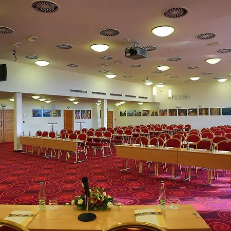 Hotel Primavera & Congress Centre 4*