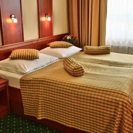 Hotel Primavera & Congress Centre 4*
