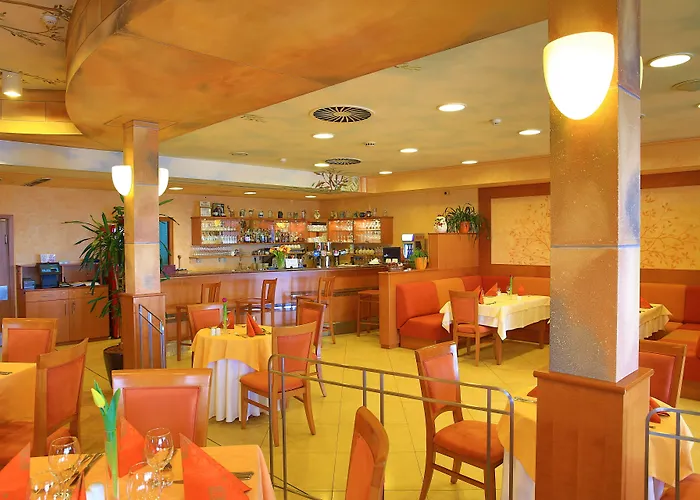 Hotel Primavera & Congress Centre 4*