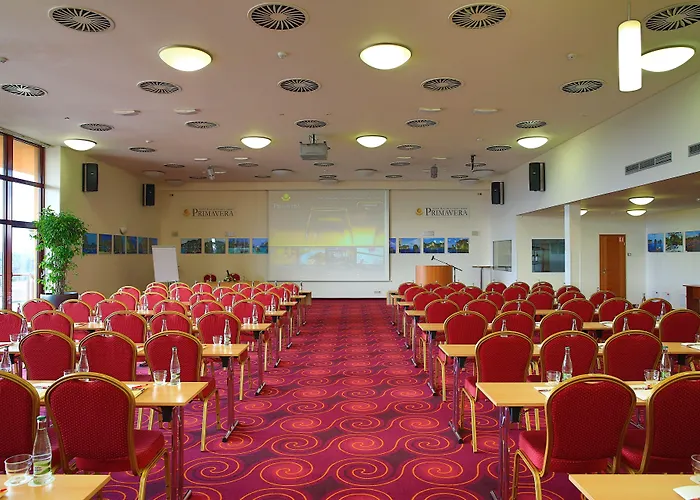 Primavera & Congress Centre Hotel 4*