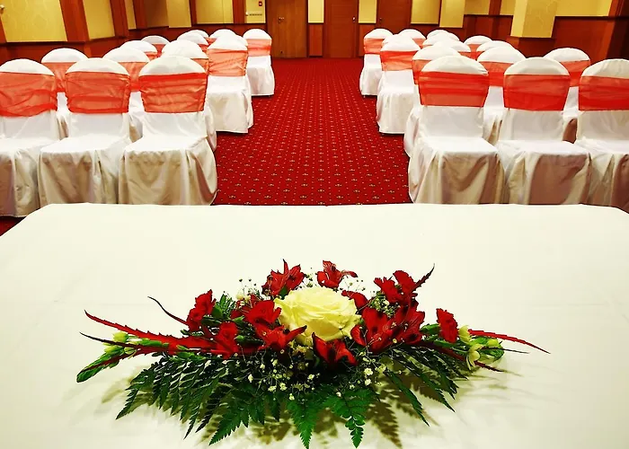 Primavera & Congress Centre 4*